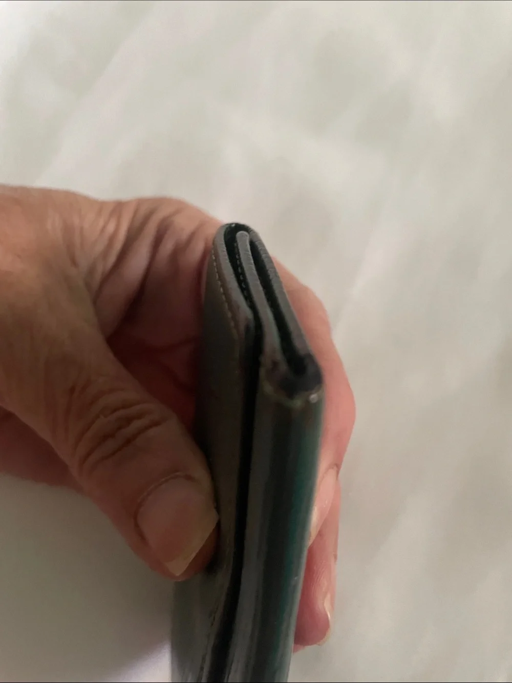 Louis Vuitton compact louis